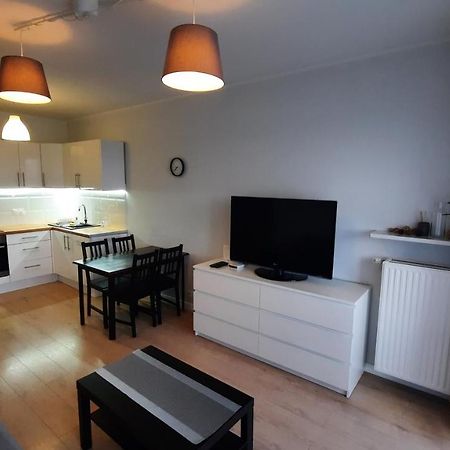 Ursa - Wygodny Apartament I Bezplatny Parking Na Miejscu Varsóvia Exterior foto