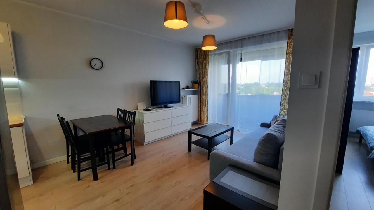 Ursa - Wygodny Apartament I Bezplatny Parking Na Miejscu Varsóvia Exterior foto